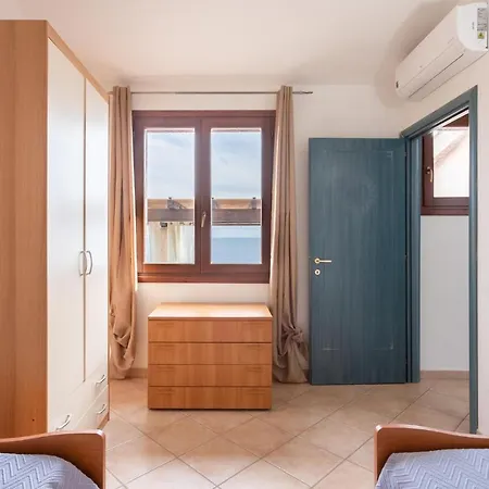 Holiday home 6 *